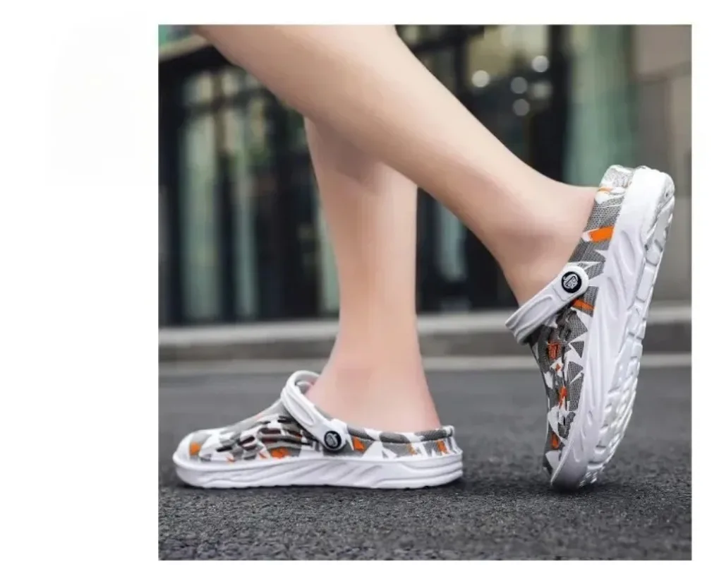 Light Men's Clogs Slippers Comfortable Summer Men Outdoor Wading Sandals Soft Beach Antiskid Sports Slippers Plus Size47 48 49
