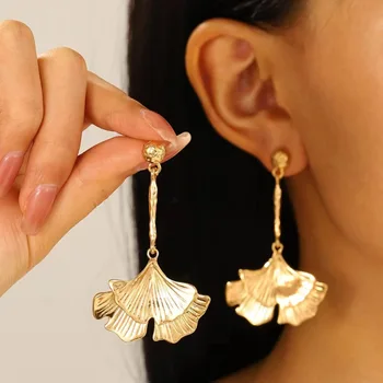 Vintage Gold Color Ginkgo Leaf Drop Earrings For Women Metal Earing Jewelry 2025 Trending New Women's Silver Color Leaf Earrings