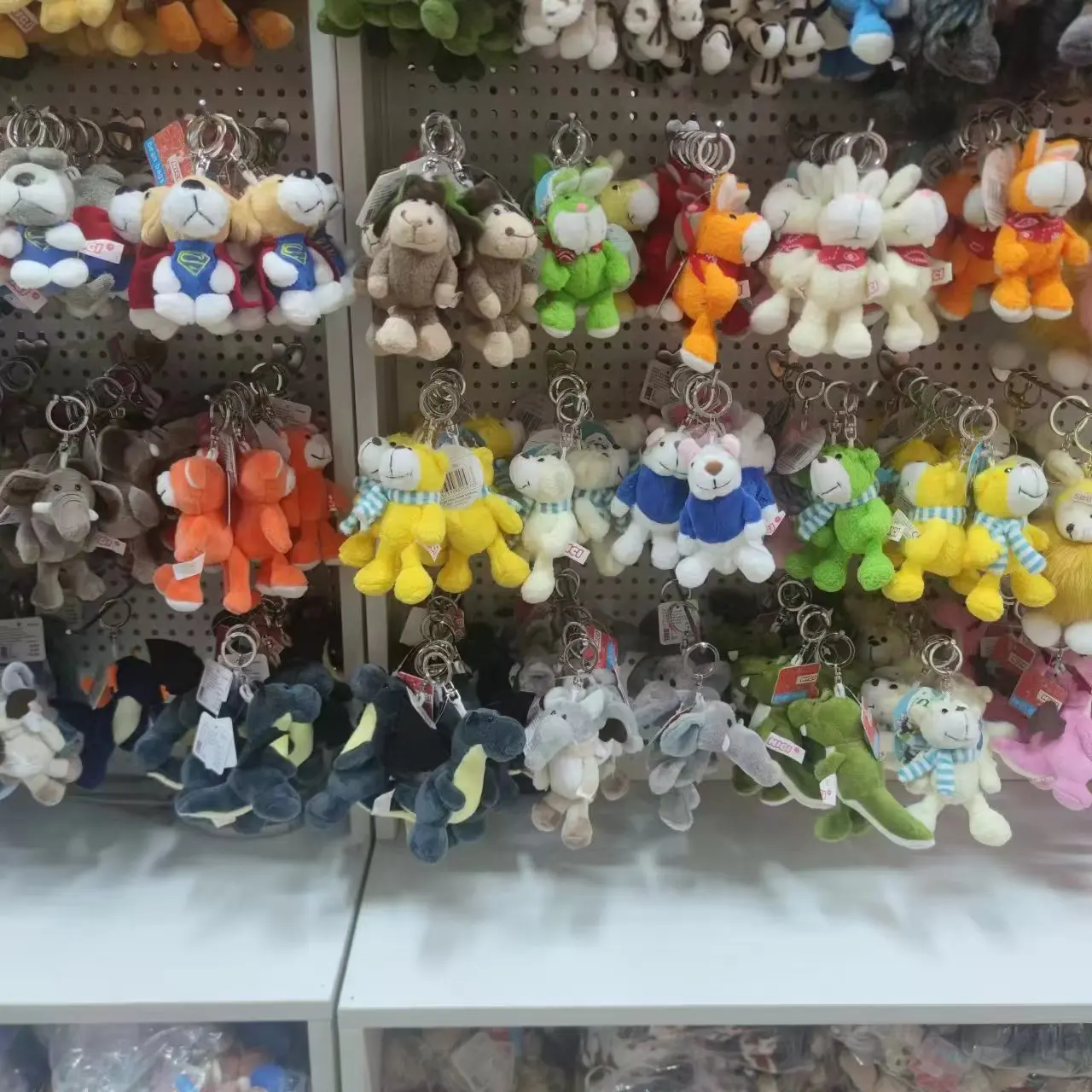Plush Keychain 10cm Plush toy pendant Dinosaurs sloths giraffes rabbits hippos monkeys lions orangutans Pigs koalas Key chain