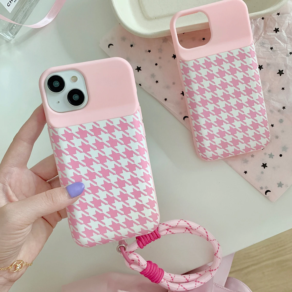 

Cute Pink Checked Silicone Cover For iPhone 15 14 13 12 11 Pro Max Plus With Lanyard Thickened Air Cushion Phone Cases For Girls