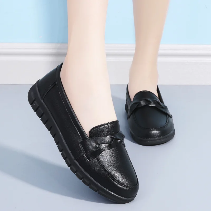 

2024 New Women'S Flat Shoes Spring Ladies Genuine Leather Casual Shoes for Female Fashion Woman Sneakers 35-41