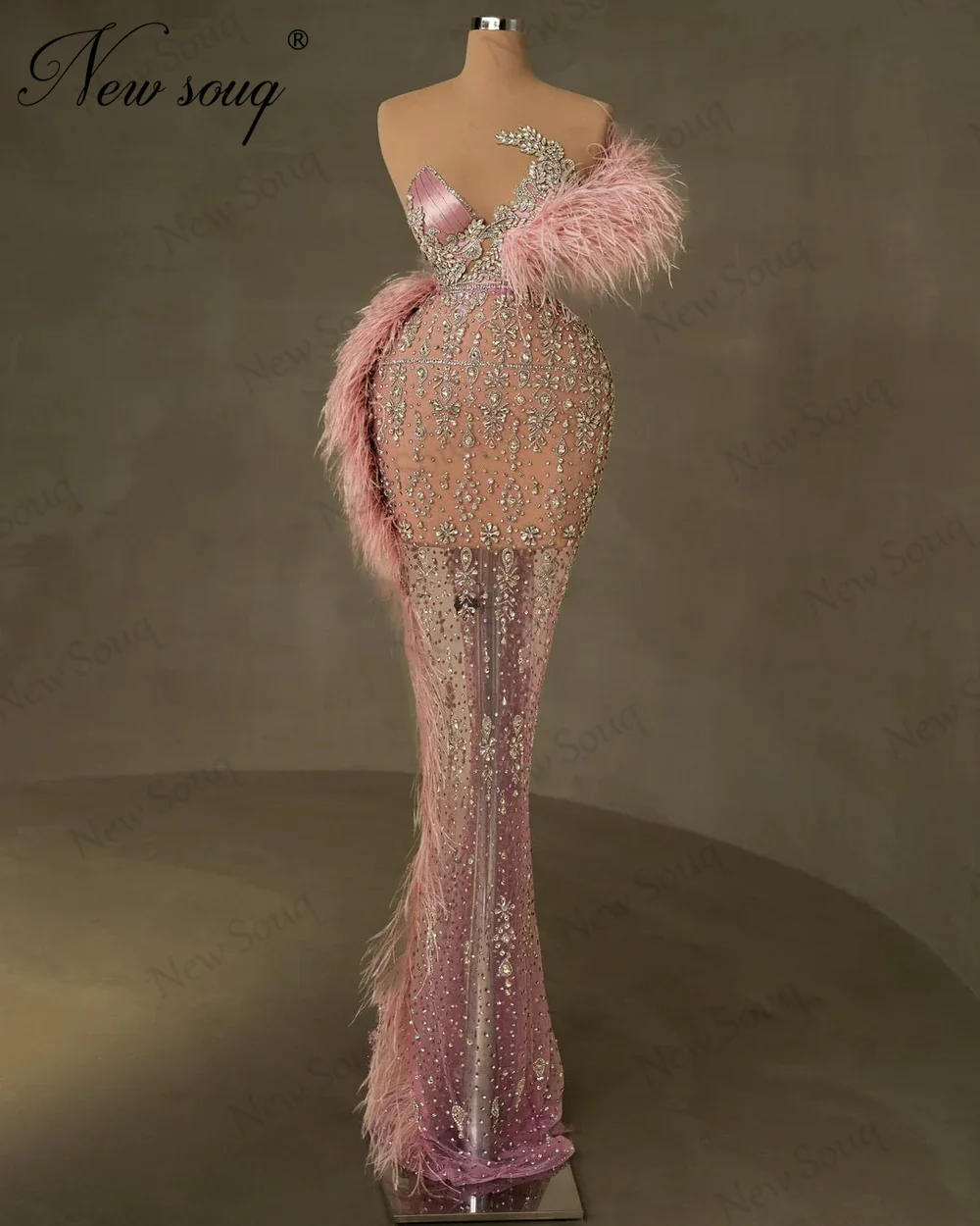 

Dubai Pink Beading Evening Dresses With Slit Feathers Arabic Dubai Diamonds Mermaid Illusion Pageant Gowns Wedding Party Dress