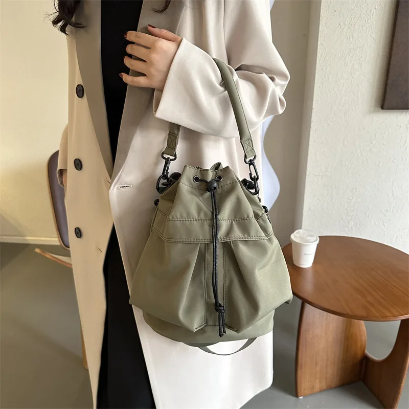 Ladies Casual Bag Student Large Capacity Shoulder Bag Fashiona Handbag Bucket Bag Crossbody Bag Adjustable Shoulder Strap