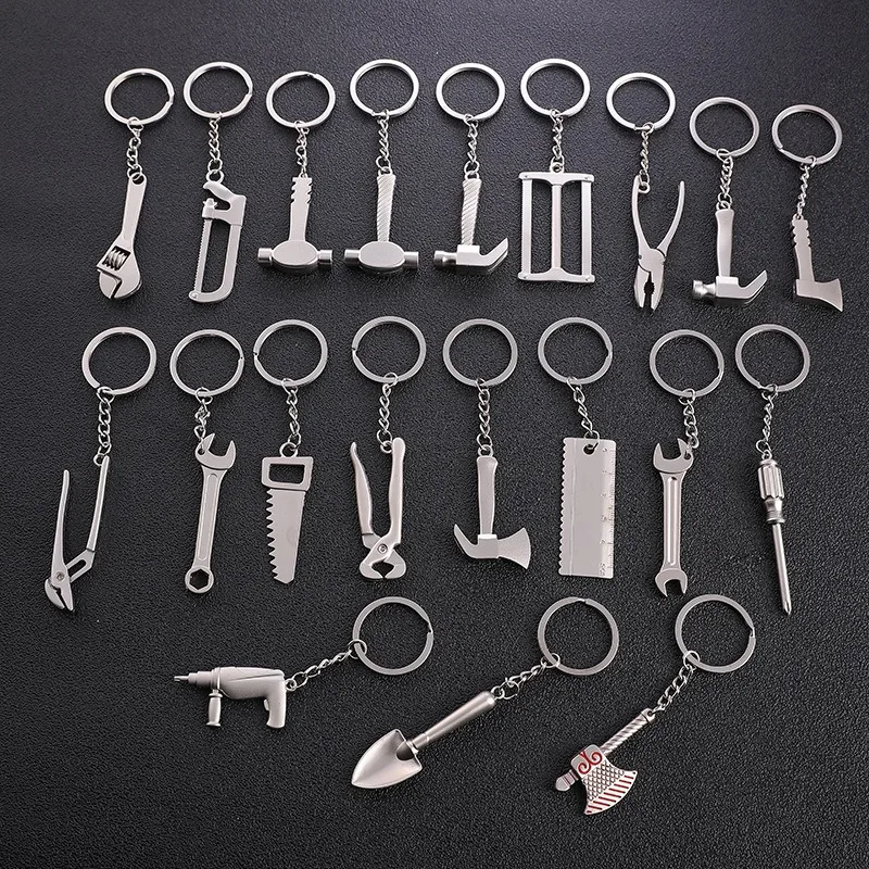 Portachiavi da uomo per auto e borsa, strumento combinato portatile da esterno, mini multiutensile tascabile con righello, martello, chiave inglese, pinze e pala
