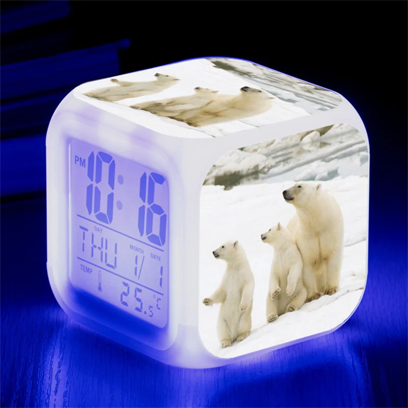 

Модные детские часы с будильником, светодиодные Меняющие цвет Квадратные настольные часы с белым медведем, индивидуальный подарок, креативный маленький будильник