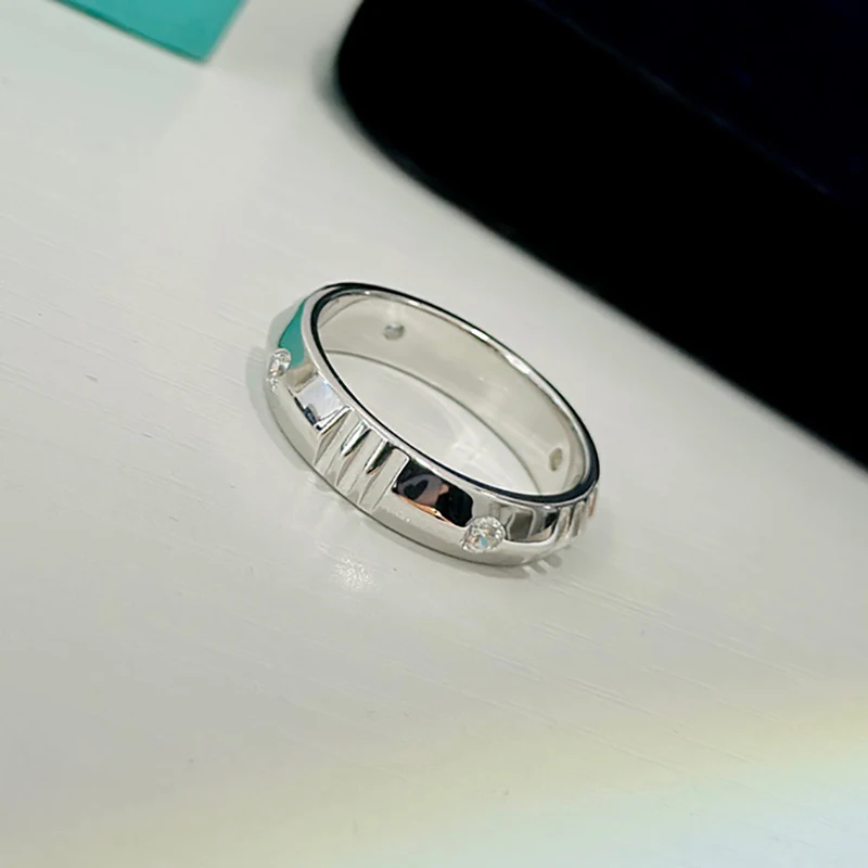 

2023 Pure 925 Sterling Silver Jewelry Women Single Round Ring Diamond Wedding Engagement Top Quality Luxury Fine Design Jewelry