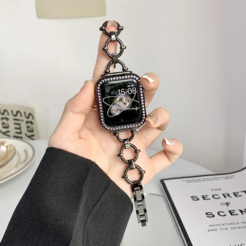 Luxury Women's Metal Strap Bracelet