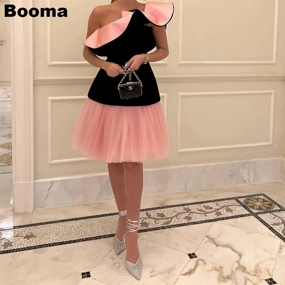

Booma Black Pink Short A Line Prom Dresses One Shoulder Ruffles Evening Dresses Saudi Arabia Formal Gowns Cocktail Dress Outfits