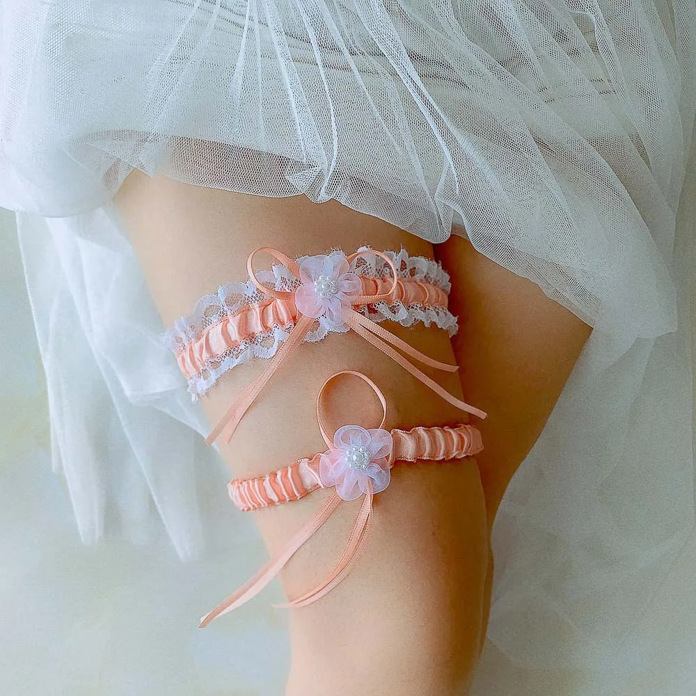 Description Picture 5 of itemNew 2PCS/Set Wedding Garter Bridal Shower Bride Keepsake Ivory Lace Floral Rhinestone Bow Women Ladies Garter Hen Night Supply