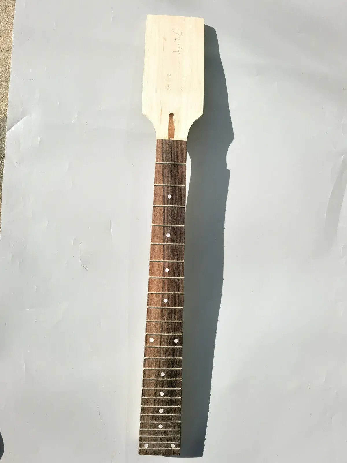 

Wide guitar Neck 24Fret Rosewood Fretboard 24.75inch Paddle Head Bolt on Necks