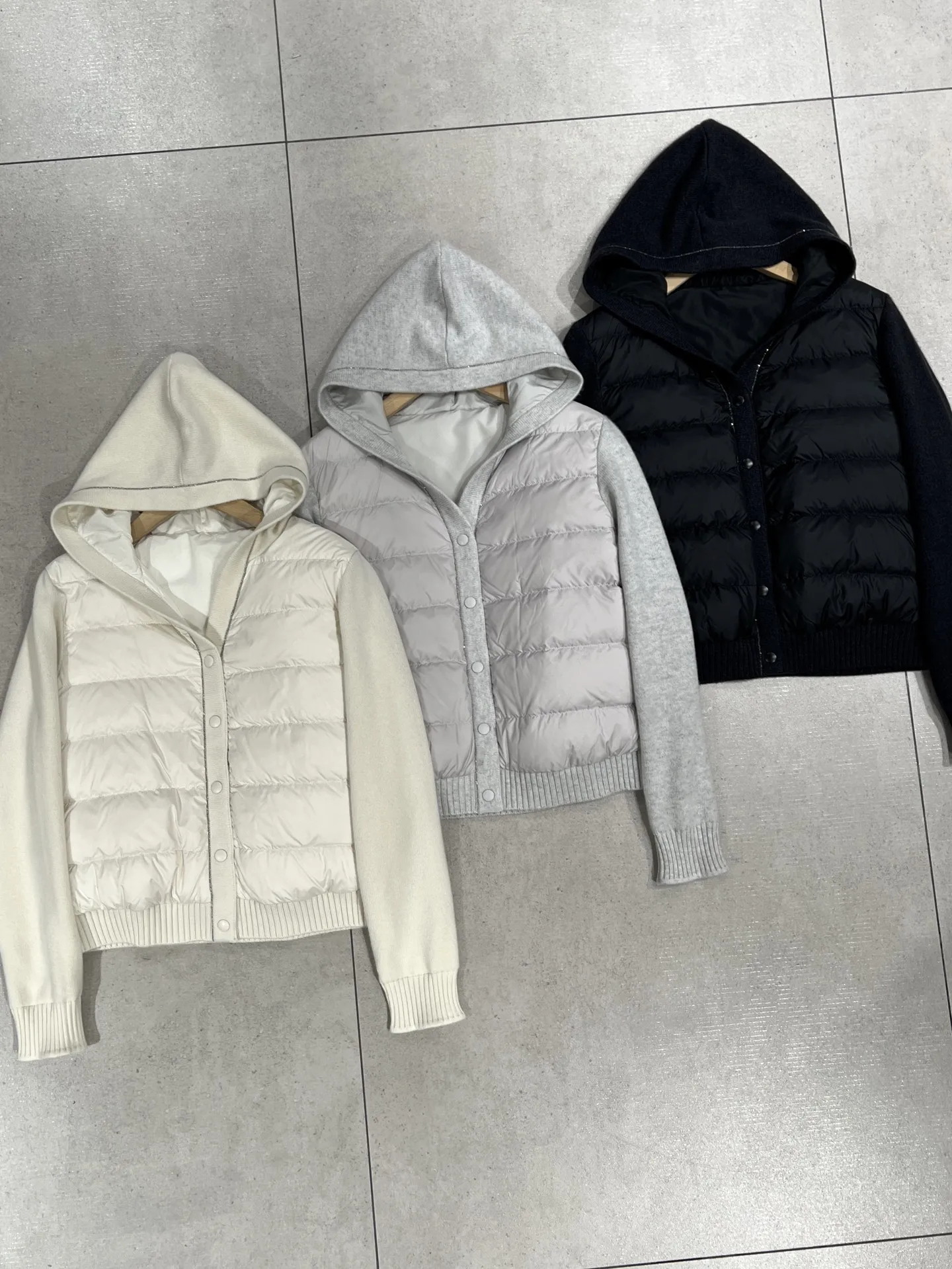 2026Fall/Winter Women's Cashmere-Knit Hooded Down Coat