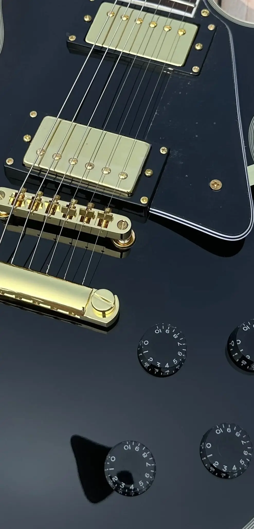 electric guitar Imported wood gold accessories