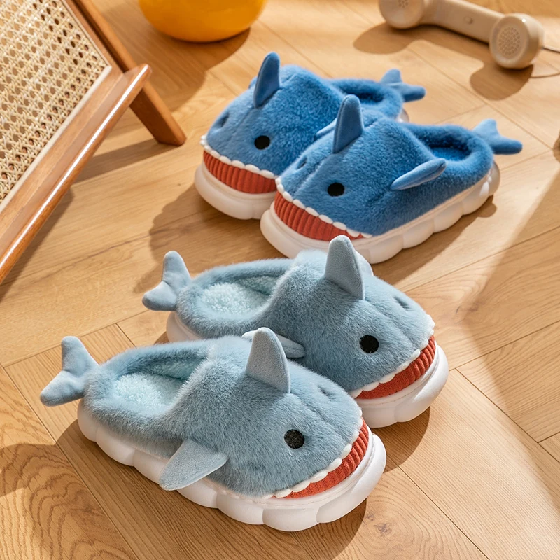 Chaussons Requin Peluche Confortables & Amusants pour la Maison