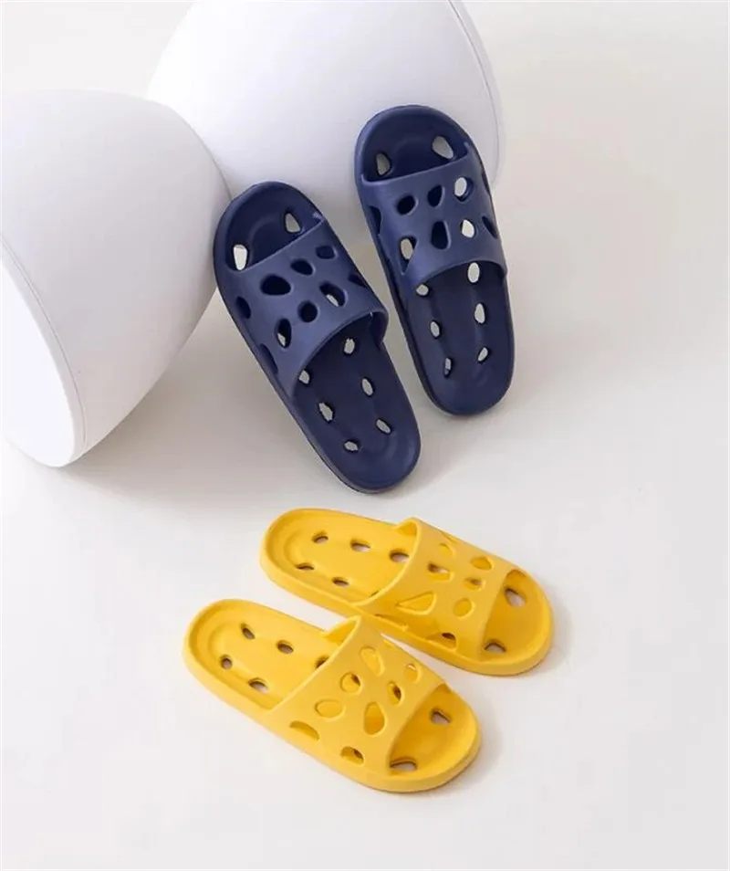 Summer Leaky Slippers Bathroom Bathing Confortable Men Women Couple Home Indoor Non-slip EVA Sandals Slippers Beach Slippers 5