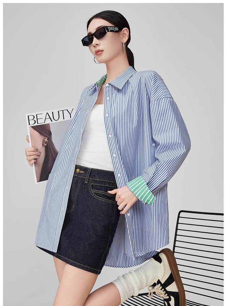 قميص مخطط كبير الحجم للنساء بأكمام طويلة فضفاض مناسب سترة علوية متوسطة الطول بأزرار سفلية ملابس غير رسمية موضة 2025