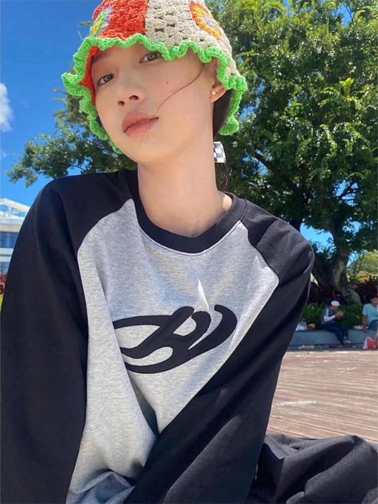 

Deeptwon Gray Tshirts Women Y2K Hip Hop Streetwear Patchwork Long Sleeve T Shirts Oversize Kpop Korean Fashion Loose Tops Autumn