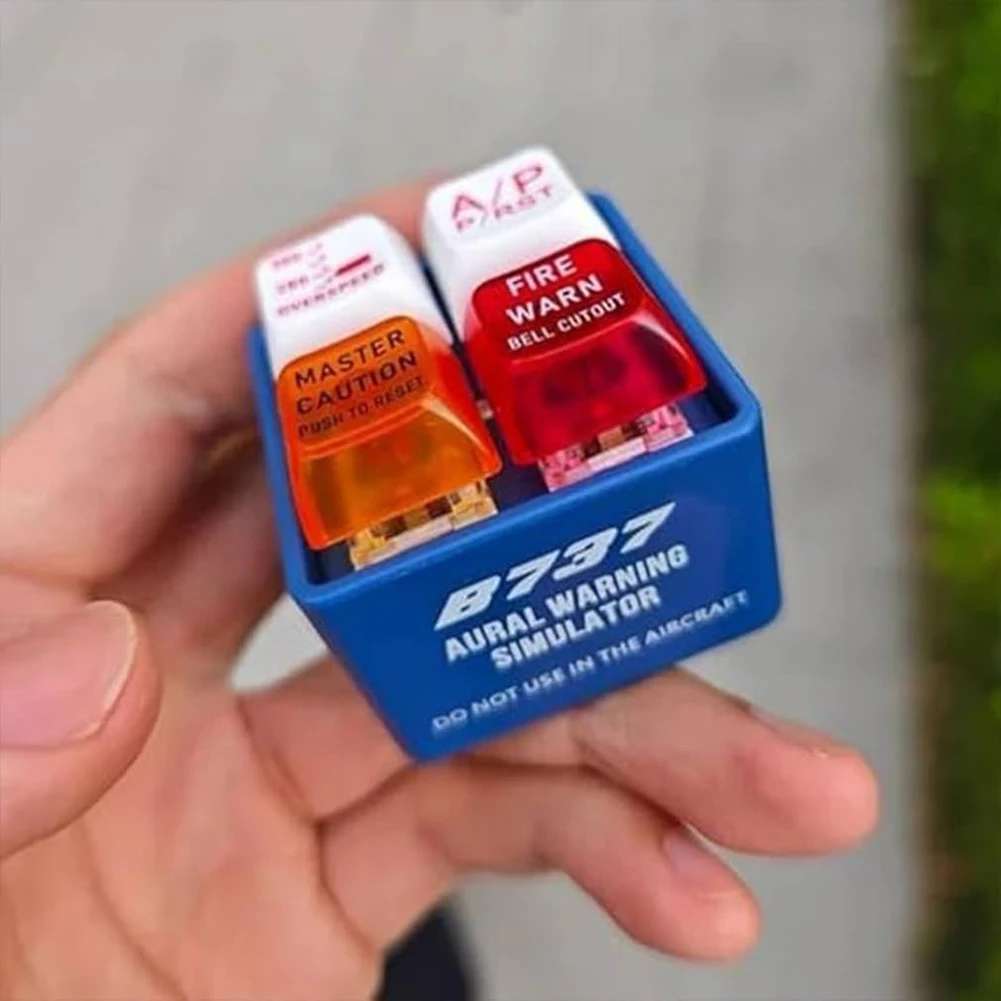 Airplane Alert Keychain with LED Light Emergencies Purse Ornament Warning Sound Simulator for Aviation Fans Handbag Women Men