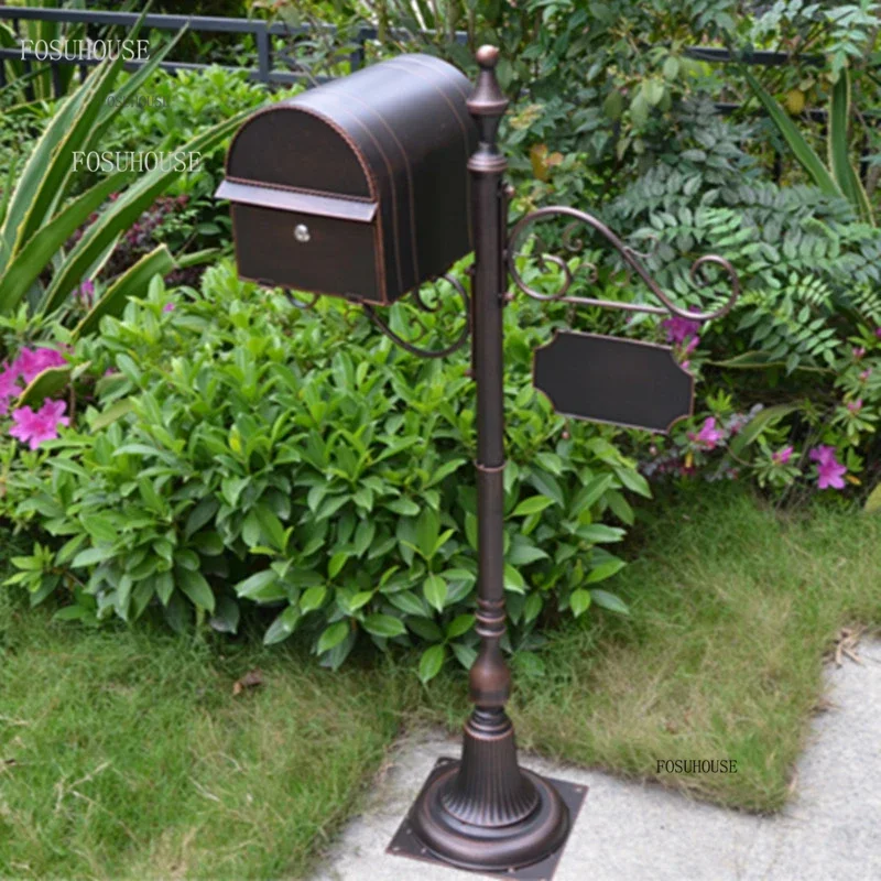 Retro European Mailboxes Outdoor Villa Community Garden Letter Box Wrought Iron Outdoor Rainproof Inbox Floor Mailbox