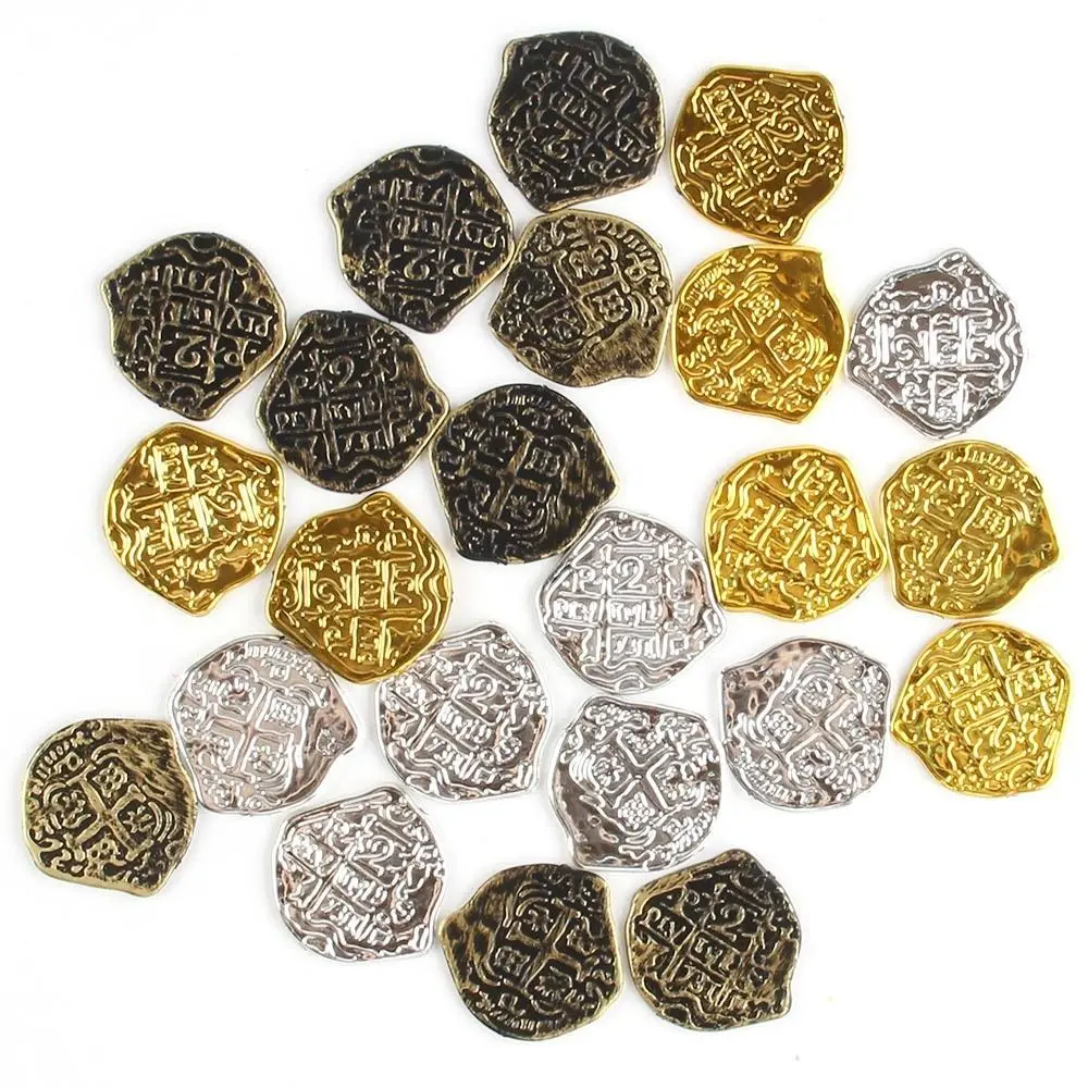 100PCS Halloween Pirate Treasure Coins Gold Silver 3.7*3.5cm Plastic Game Currency Toy Coins Photo Props Festival Ornament