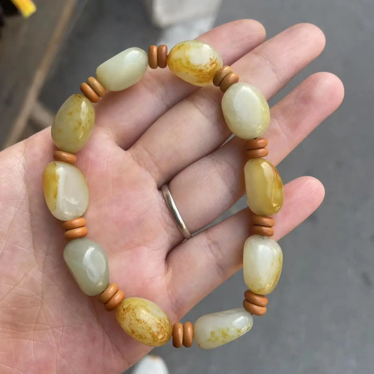 

Natural real chalcedony hetian jade beads jade carved arbitrarily shaped beads bracelets for woman men with jade bracelet Gift