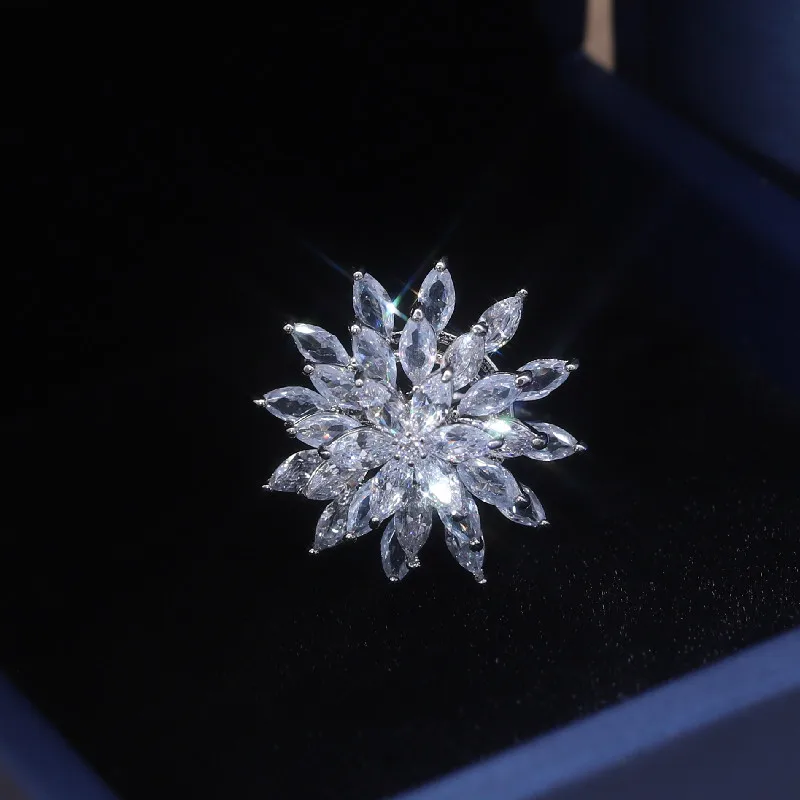 New design fashion jewelry opening high-grade copper inlaid zircon butterfly ring luxury shiny cocktail party ring for women