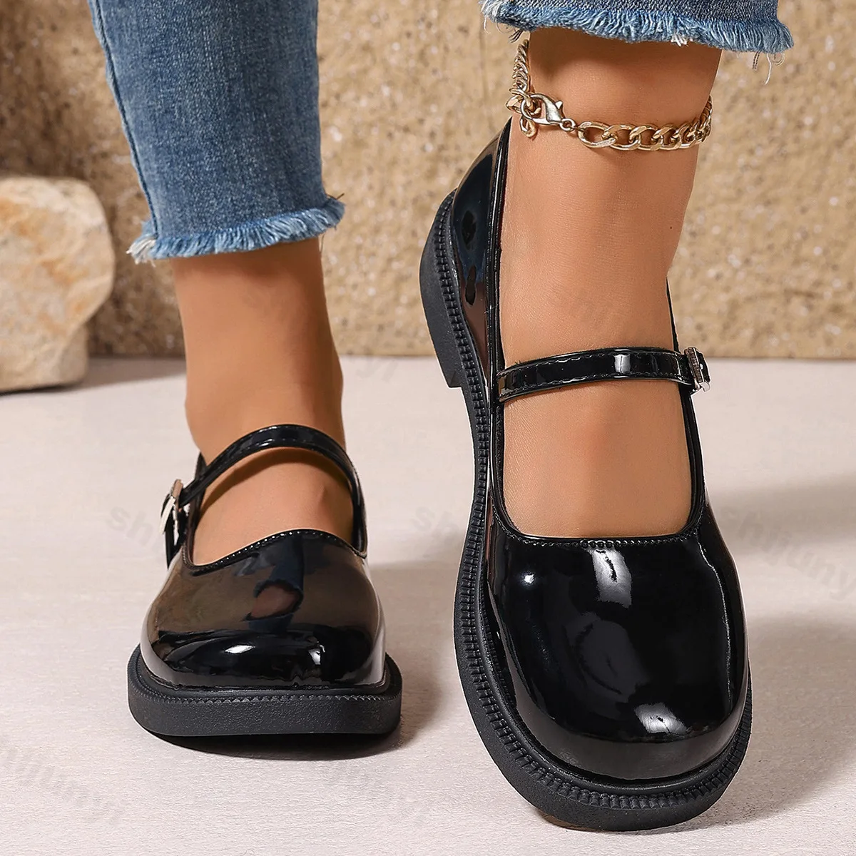 2025 New Women's Thick Heel Shoes Autumn New Round Head Shallow Mouth One Word Thick Soft Sole Non-slip Low Top Leather Shoes 4