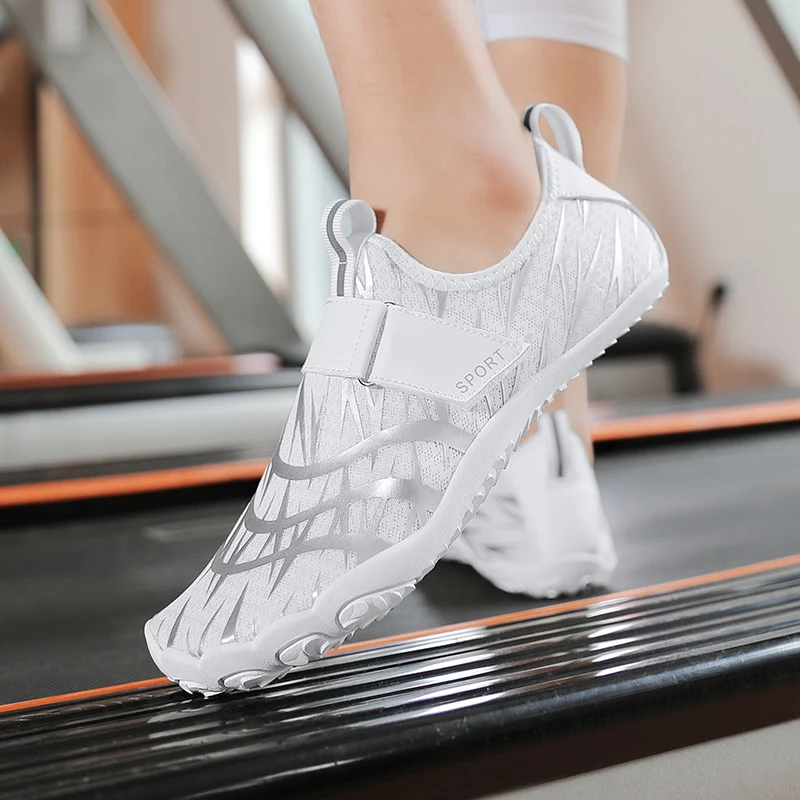 Soft-Soled Quick Dry River Sea Aqua Sneakers Beach Sneakers Water Shoes Couple Barefoot Beach Shoes Breathable Sport Shoe 35-46#