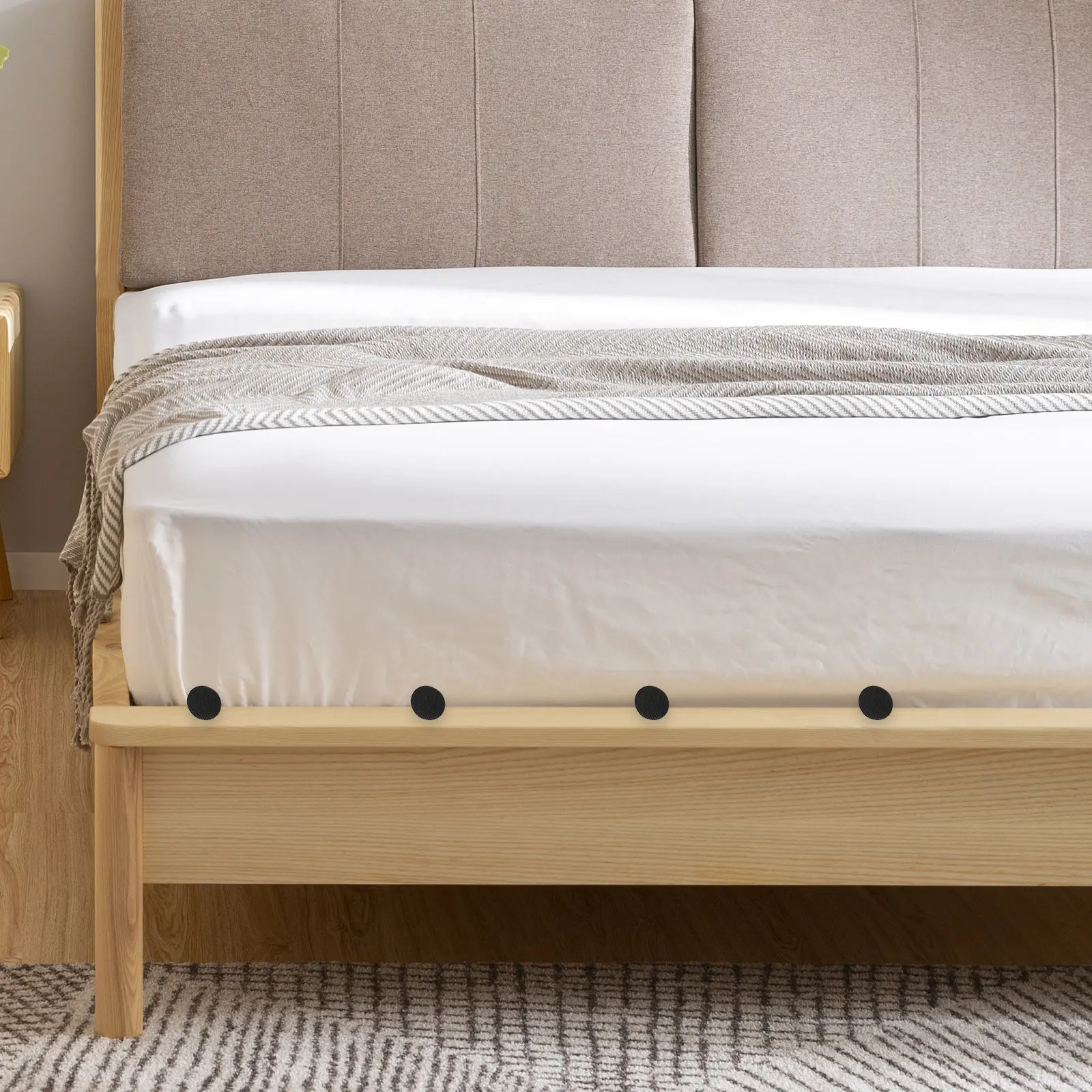 ตัวหนีบยึดผ้าปูที่นอน 50 ชิ้น ตะปูตกแต่ง คลิปหนีบผ้าปูที่นอน ตัวหนีบกันลื่น ตัวยึดมุมผ้าห่ม/ผ้านวม 1