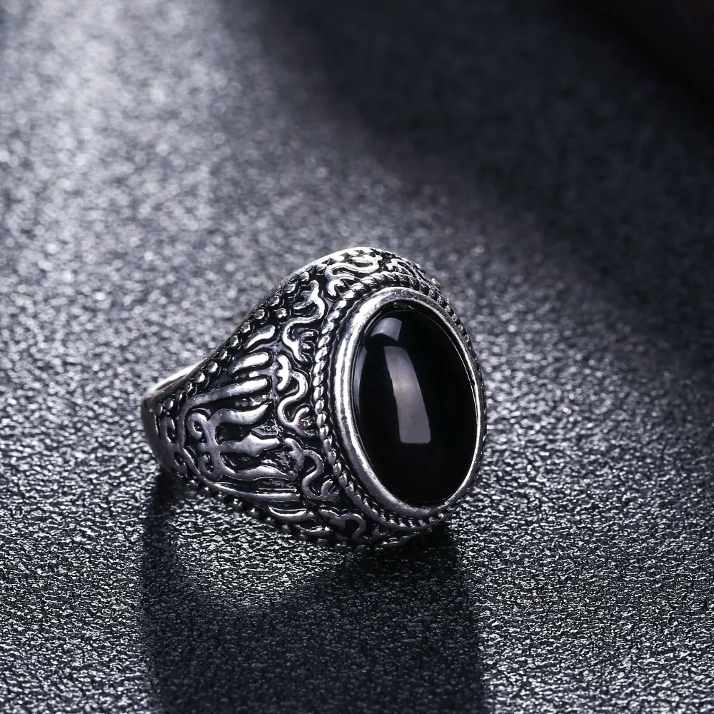 3638194932_2077696031