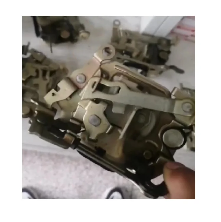 ボニック 4455982,LOCK DOOR Hitachi ZX110, ZX110-E, ZX110M, ZX120, ZX120-E