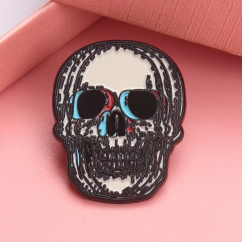 Totenkopf-Emaille-Brosche – Gittarak Gothic-Brosche, geeignet zum Tragen auf Halloween