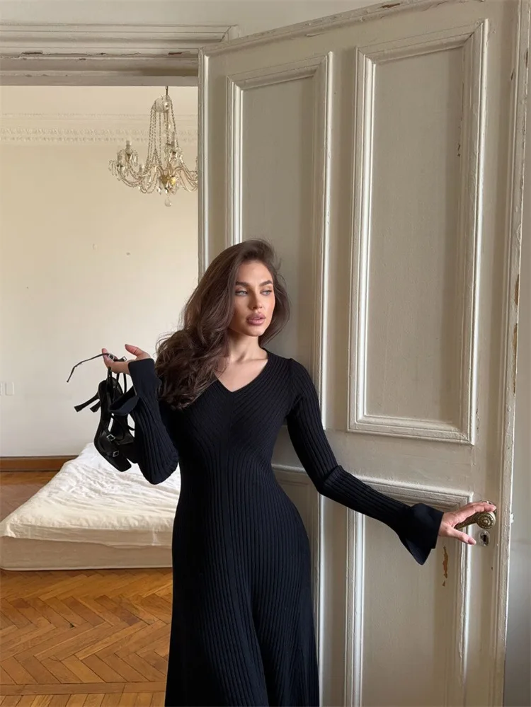 Vestido retro de punto con cuello en V para mujer, suéter de canalé para otoño e invierno, vestido largo elegante, ajustado, con mangas acampanadas, ropa para mujer