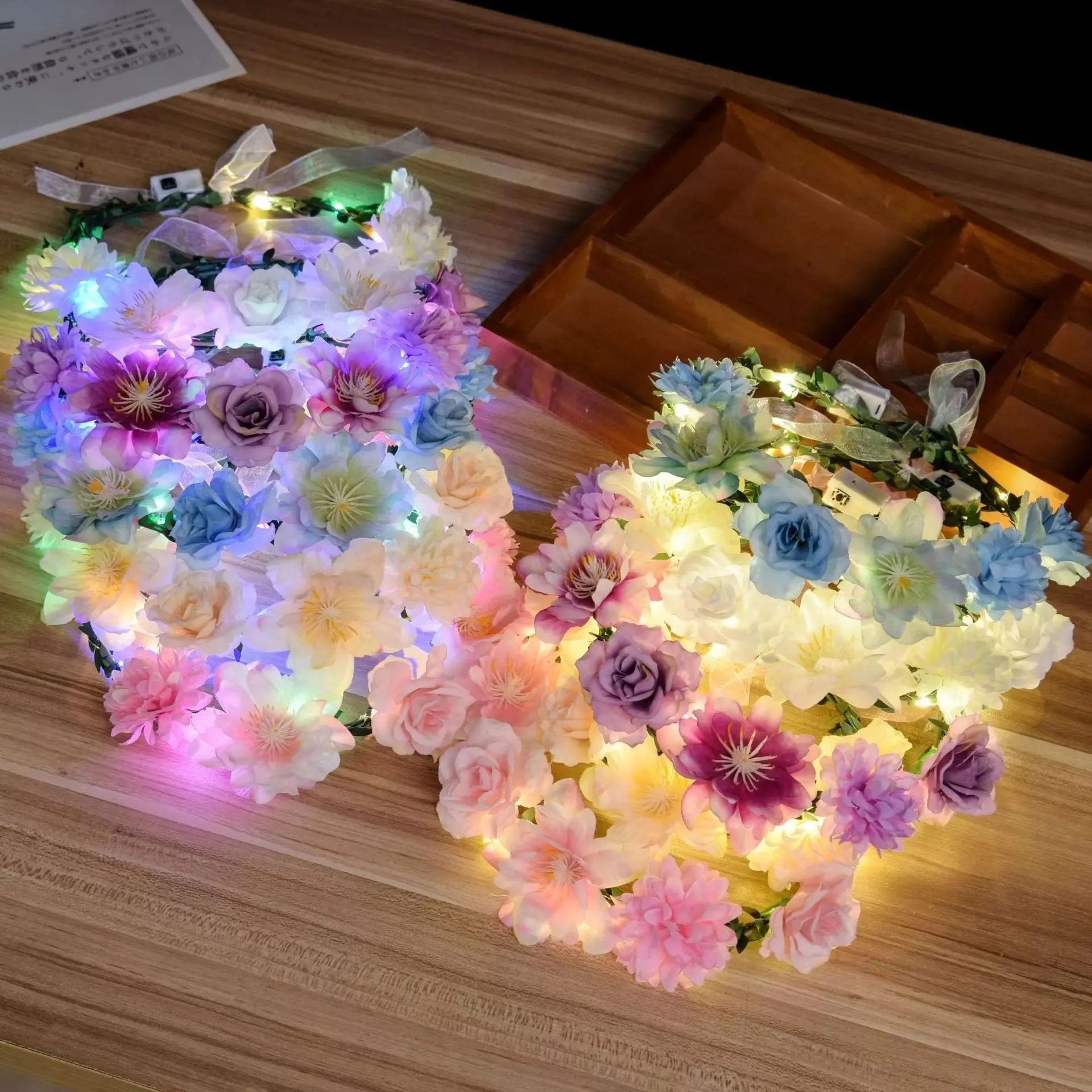 5 pezzi/10 pezzi multicolore 12 fiori 10 Led accendere Corona di