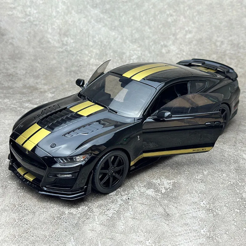 

Solido 1:18 Scale Ford SHELBY GT500-H 2023 Alloy Car Model Collection Ornaments