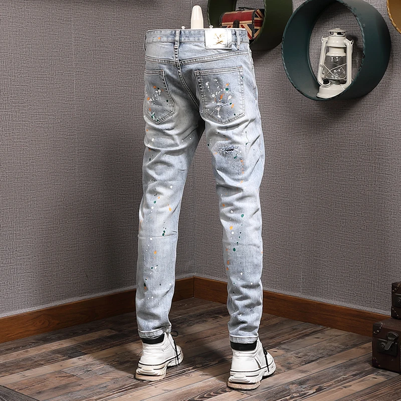 Рисунок 2 - Джинсы мужские Стрейчевые в стиле ретро