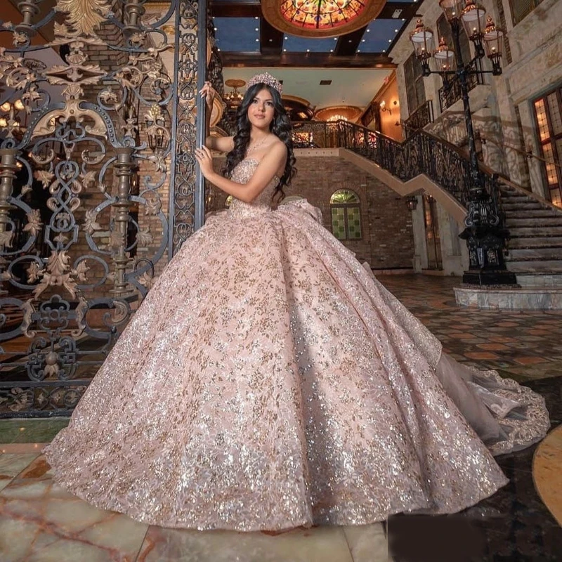 

Rose Gold Sparkly Crystal Appliques Bow Quinceanera Dresses Ball Gown Off The Shoulder Beading Sweet Vestidos De 15 Girls 2024