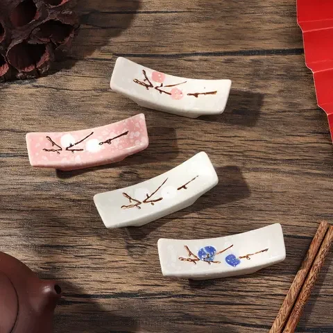 

1PC Japanese Style Plum Blossom Chopsticks Holder Stick Pillow Ceramic Sushi Stick Rack Kitchen Supplies Household