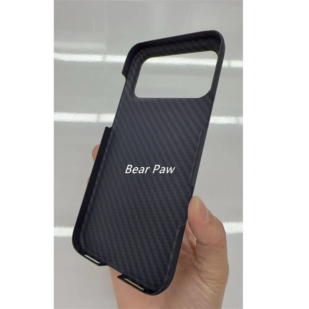 Premium Carbon Fiber MagneCase with MagSafe Compatibility