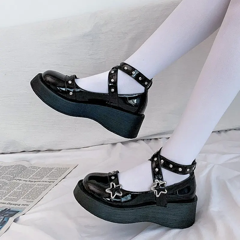 

Lolita Shoes for Women Kawaii Cosplay Mary Janes Gothic Shoes Platform Emo Shoes on Heels Women Loli Thick Heel Cross Bandage