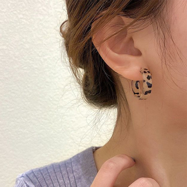 Korea Plaid Stripes Geometric C-shaped Hoop Earring Retro Trendy Resin Acrylic Stud Earrings For Women Party Jewelry Gifts