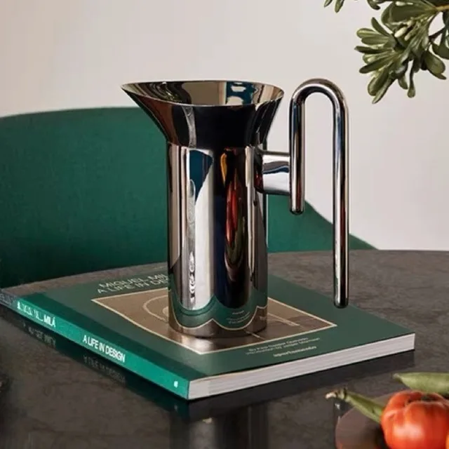 Bouteille d'eau en acier inoxydable, bouilloire d'eau froide de grande capacité, accessoires de cuisine, bouilloires portables, ustensiles de boisson ménagers 1