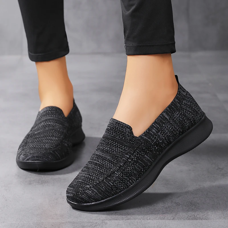 

New Mesh Breathable Sneakers Women Light Comfortable Slip on Flat Casual Shoes Ladies Loafers Socks Shoes Women Zapatillas Mujer