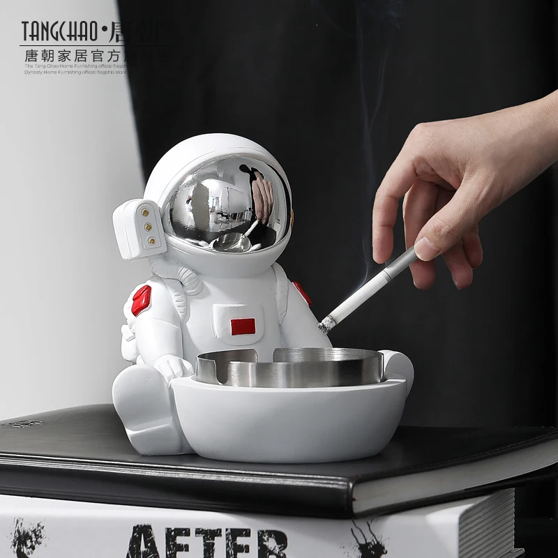 Creative Personality Astronaut Ashtray Living Room Cute Trendy Ins Style Decoration Birthday Gift for Boys