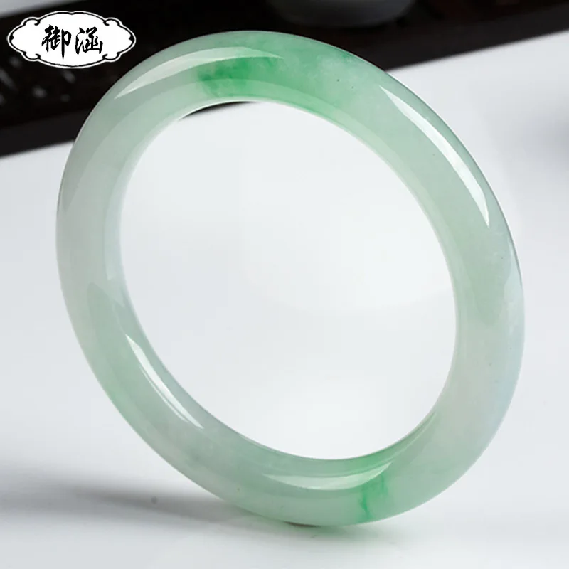 

Ice-like Light Green for Women Bracelets Myanmar Mine Timber Jade Bracelet