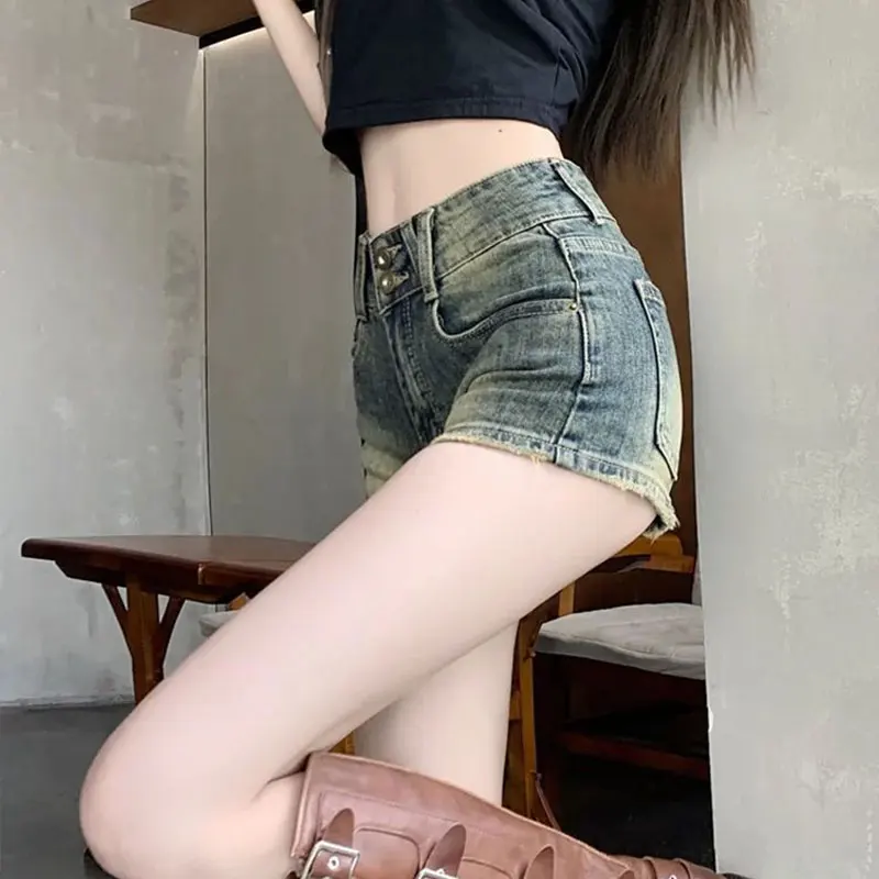 Elegant Fashion Harajuku Slim Fit Female Clothes Loose Casual All Match Sport Denim Shorts High Waist Button Straight Leg Shorts