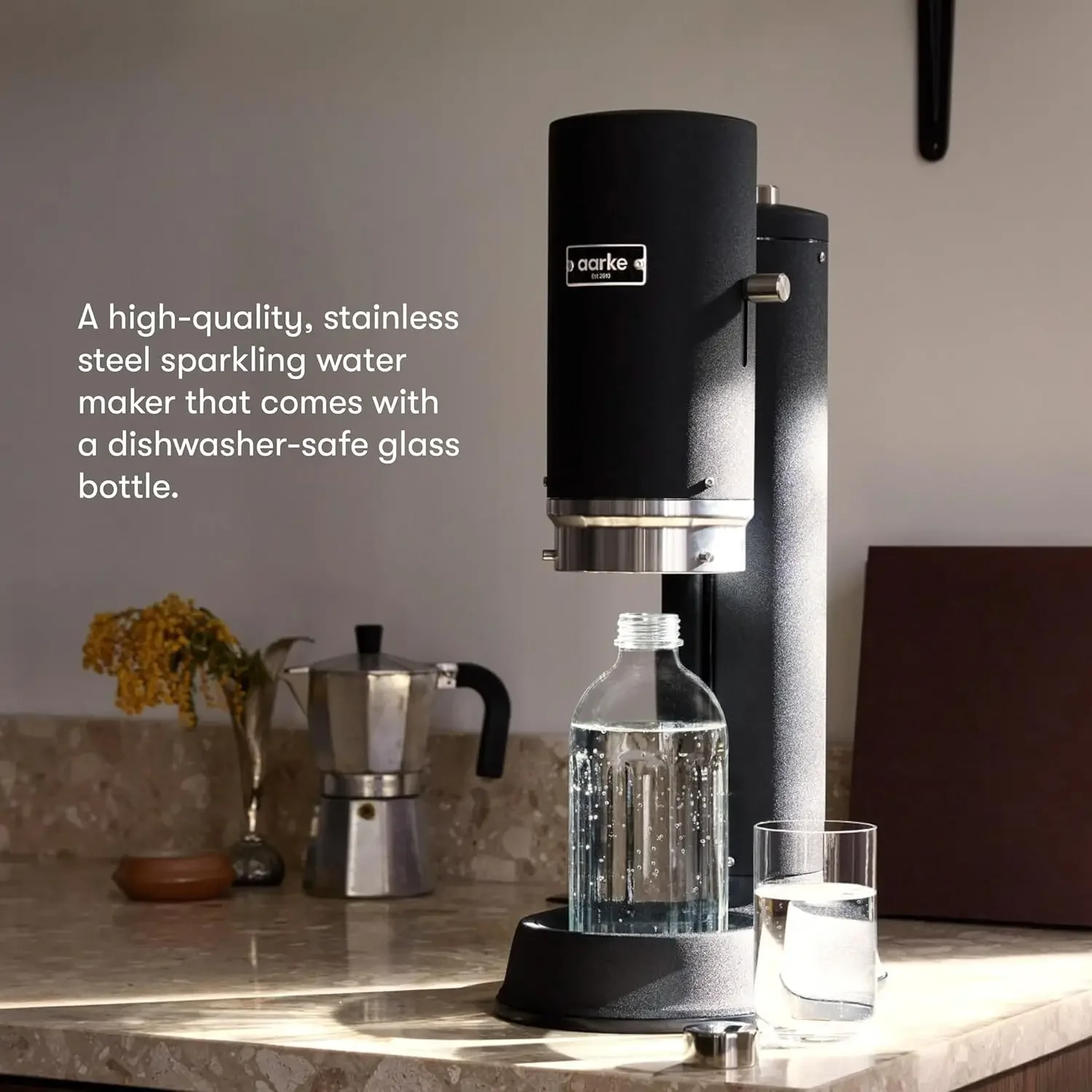 Pro, Sparkling & Carbonation Water Machine, Stainless Steel with Glass Reusable Bottle Volume 800 mL (Matte Black) 2