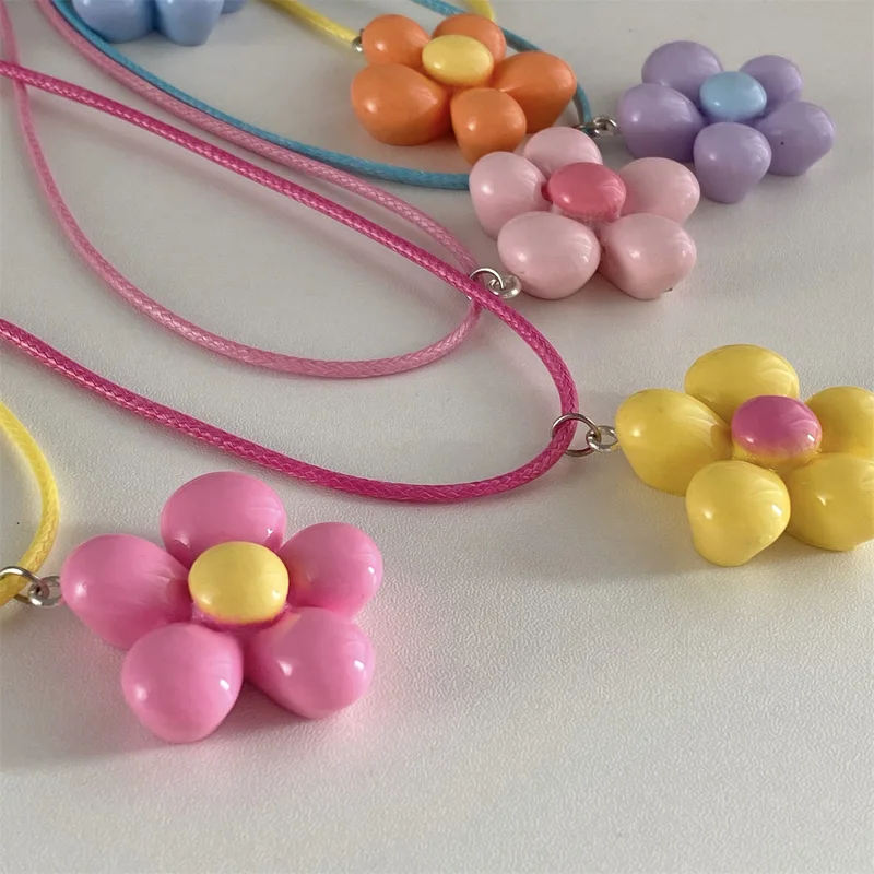 LATS Sweet Colorful Flower Pendant Necklace for Women Girl Floral Design Rope Chain Chokers Fashion Jewelry Gift