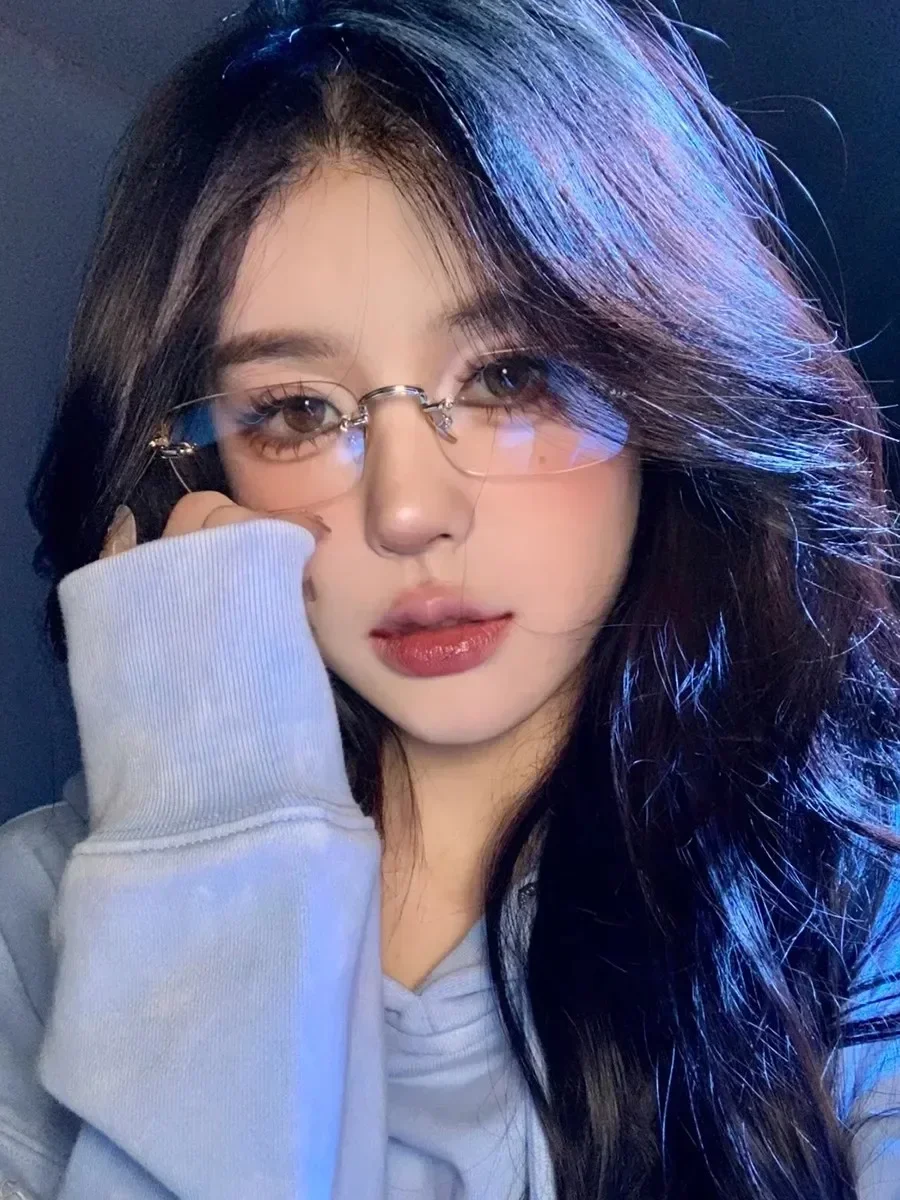 Minimalist Rectangle Eye Glasses
