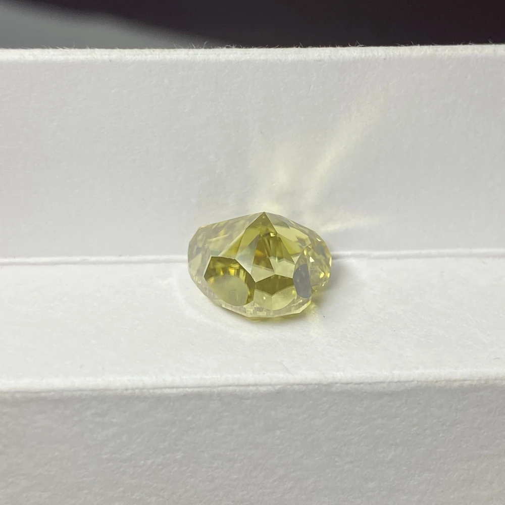 Mosanga Light Yellow Moissanite Heart Shape Loose Gemstone With GRA Certificate