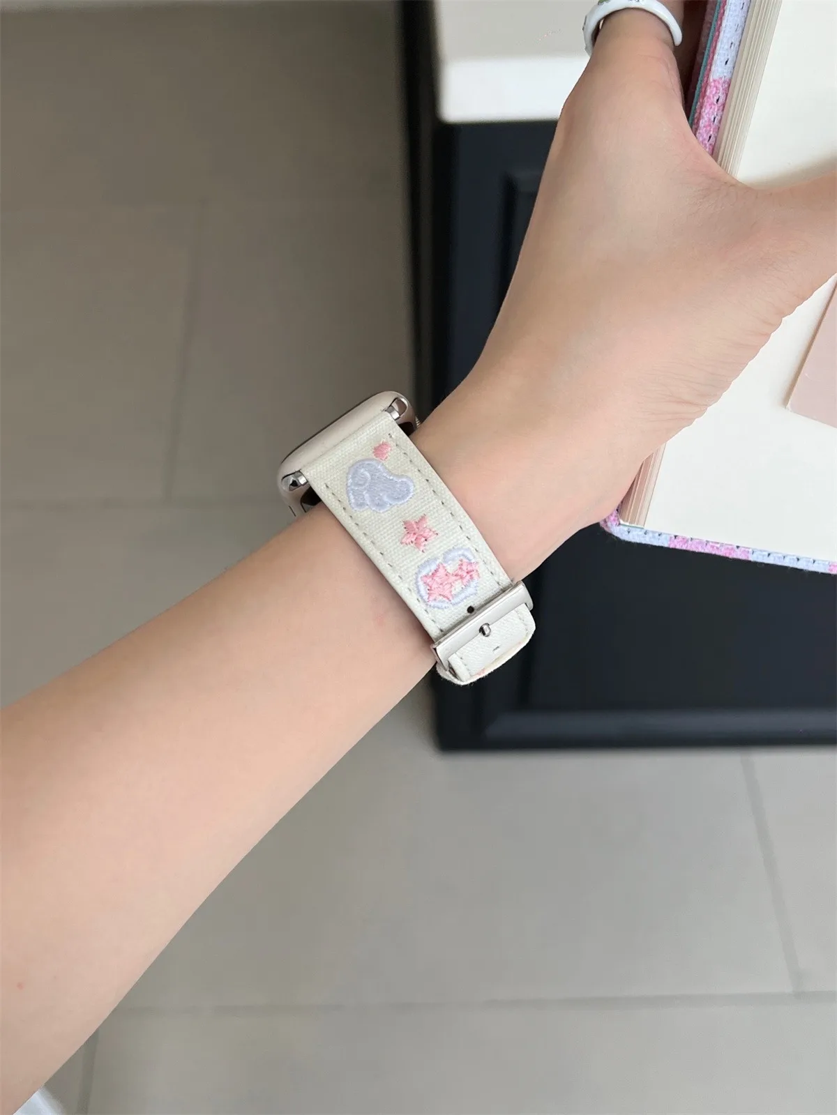 Uhrenarmband für Iwatch 42/44/45/46/49 mm 38/40/41 mm PU-Leder-Mode-Uhrenarmband für Uhrenserie Ultra2 Serie 10/9/8/7/6/5/4/3/2/1_voghion.com